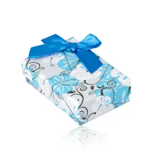 Prezentowe pudełeczko na zestaw lub naszyjnik, orientalny kwiatowy wzór w biało-niebieskim zestawieniu kolorystycznym, kokardka