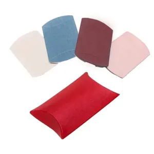 Upominkowe pudełeczko z papieru, gładka powierzchnia, metaliczne kolory - Kolor: Czerwony