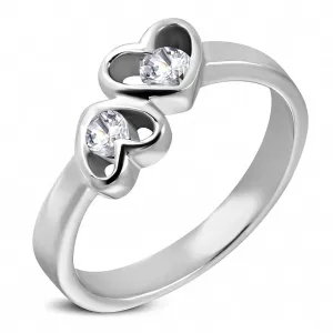 Stalowy pierścionek srebrnego koloru, dwa serca z bezbarwnymi cyrkoniami - Rozmiar : 52