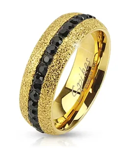 Stalowy pierścionek złotego koloru, błyszczący, z cyrkoniowym pasem, 6 mm - Rozmiar : 59