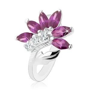 Błyszczący pierścionek srebrnego koloru, ciemnofioletowy kwiat, lśniący liść - Rozmiar : 49
