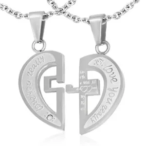Stalowa dwuczęściowa zawieszka srebrnego koloru, rozdzielone serce, napisy, krzyż, cyrkonie