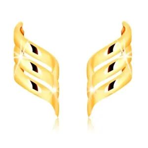 Kolczyki z żółtego złota 375, sztyfty - trzy błyszczące, spiralnie skręcone wstążki