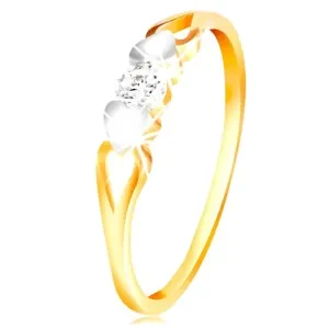 Złoty pierścionek 585 - serca z białego złota, wycięcia i bezbarwne cyrkonie pośrodku - Rozmiar : 51